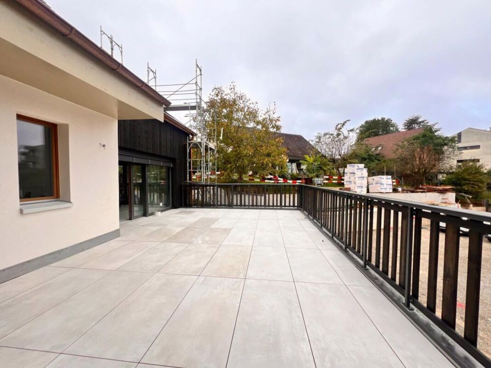 Moderne 4.5-Zimmer-Wohnung mit Balkon in Magden - Bild 1