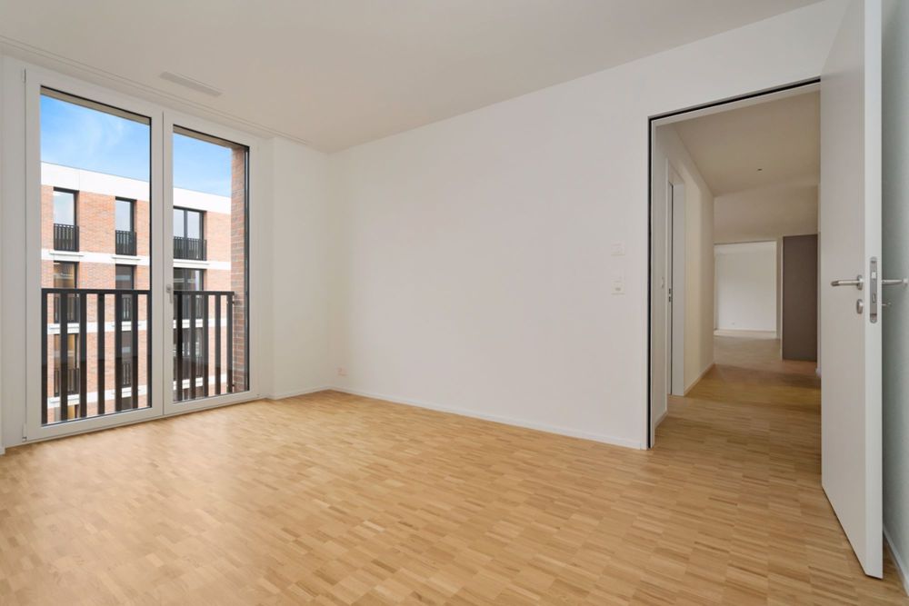 Grosszügige 4.5 Zimmerneubauwohnung in Bahnhofsnähe! - Zimmer