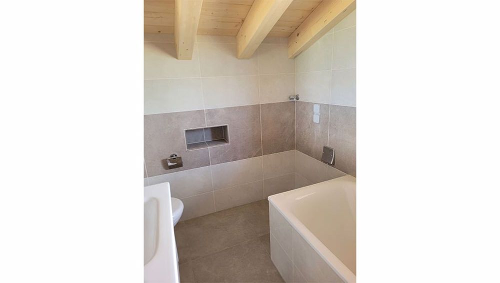 ERSTVERMIETUNG / Wunderschöne Dachwohnung in sonniger, ruhiger Wohnlage - Bild 9