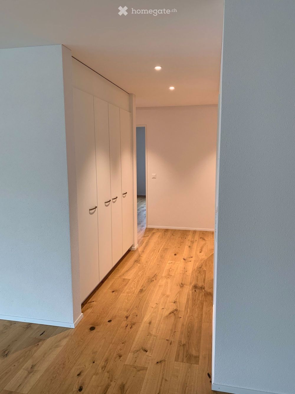 Moderne 4.5-Zimmer-Neubau-Wohnung mit grossem Balkon - Bild 8