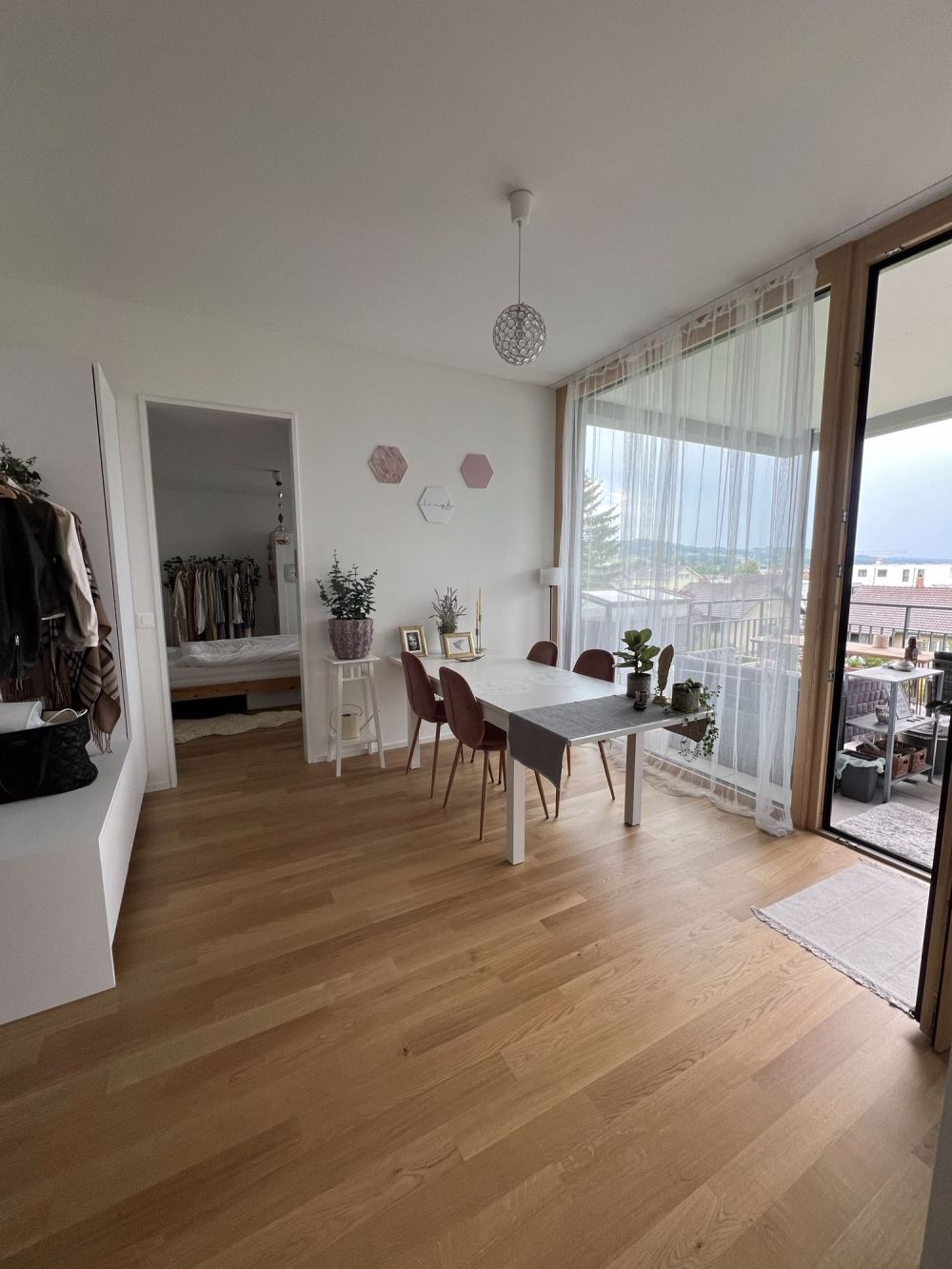 Moderne 2.5-Zimmerwohnung in Reinach AG ? sofort verfügbar - Bild 2