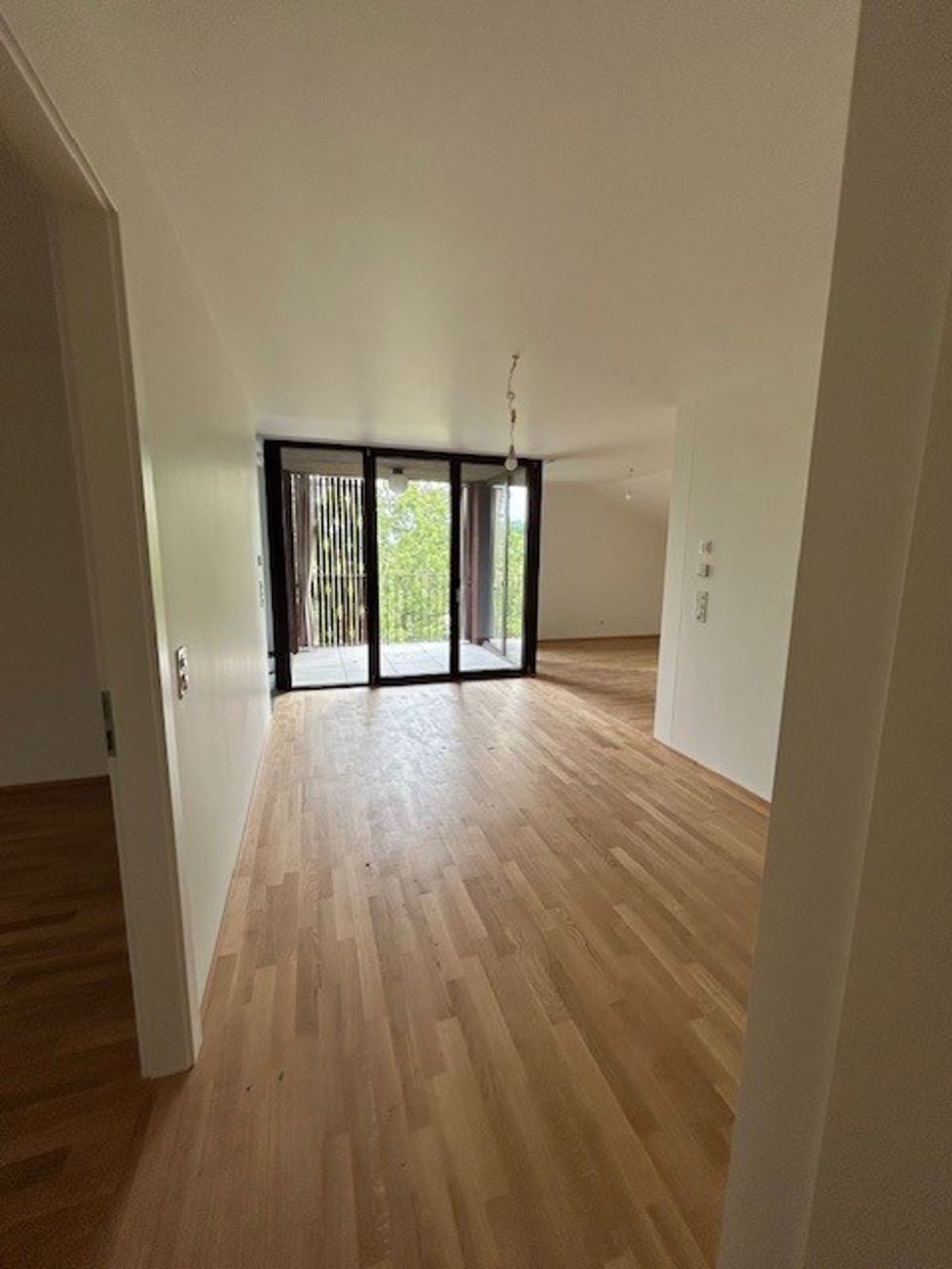 Neue 5.5-Zimmer-Wohnung, 3. Stock, ca. 128 m2 - Bild 4