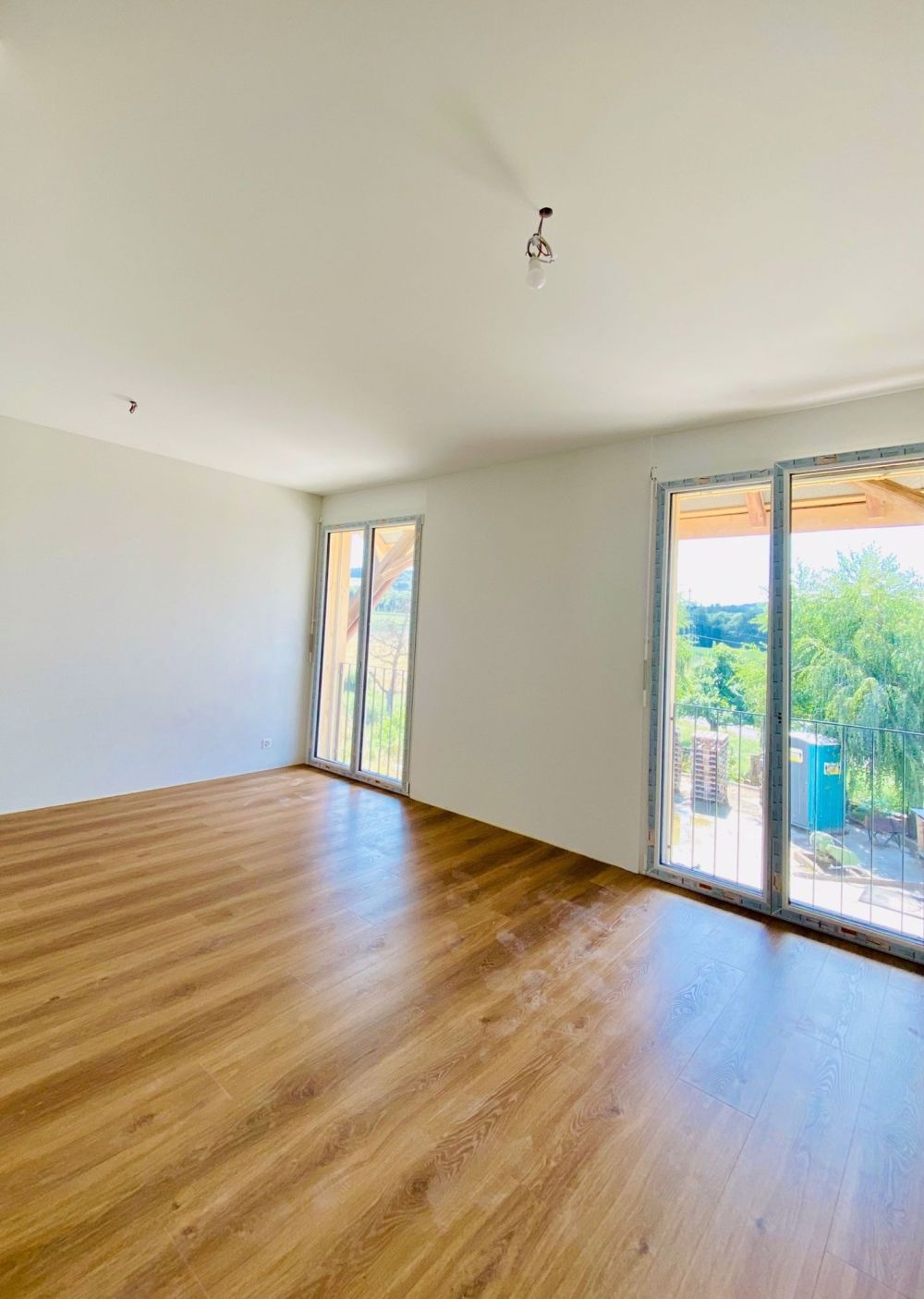 Einzigartige 4.5-Zimmer-Duplexwohnung mit zwei Terrassen - Erstbezug per 1. November 2025 - Bild 11