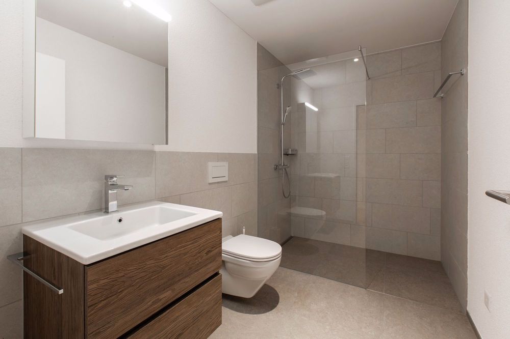 Moderne 4.5-Zimmer-Wohnung mit grossem Balkon in Möriken-Wildegg - Bild 3