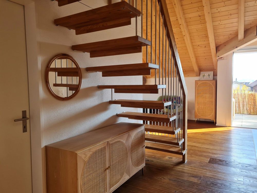 4.5-Zimmer-Maisonette-Wohnung mit traumhafter Bergsicht - Bild 13