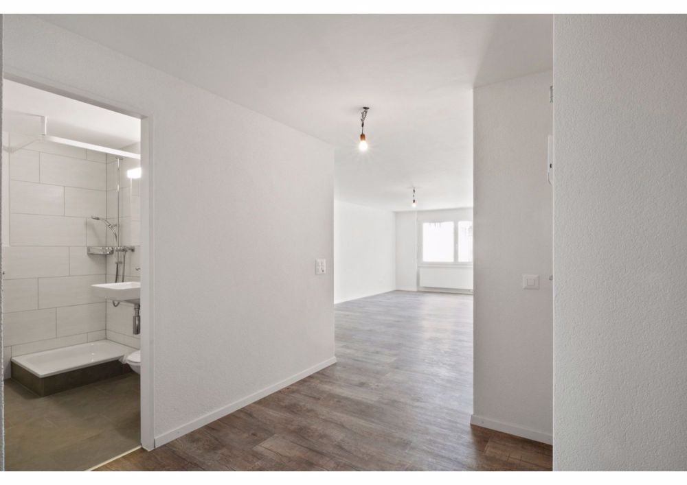 Schöne Wohnung im Herzen von Einsiedeln - Bild 2