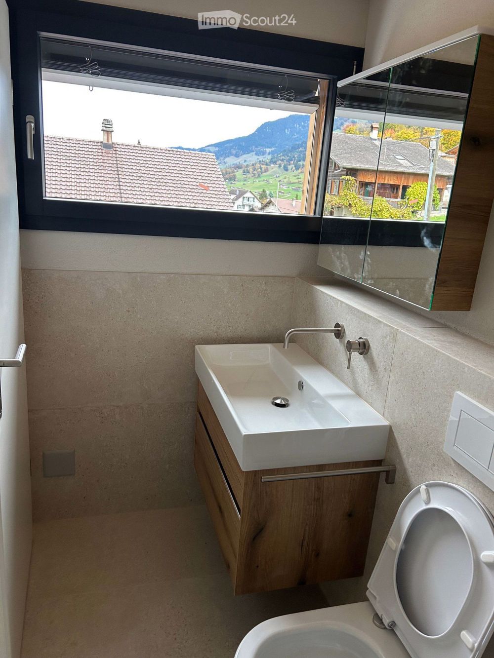 Moderne 4.5-Zimmer-Dachwohnung mit Bergblick in Frutigen - Bild 6