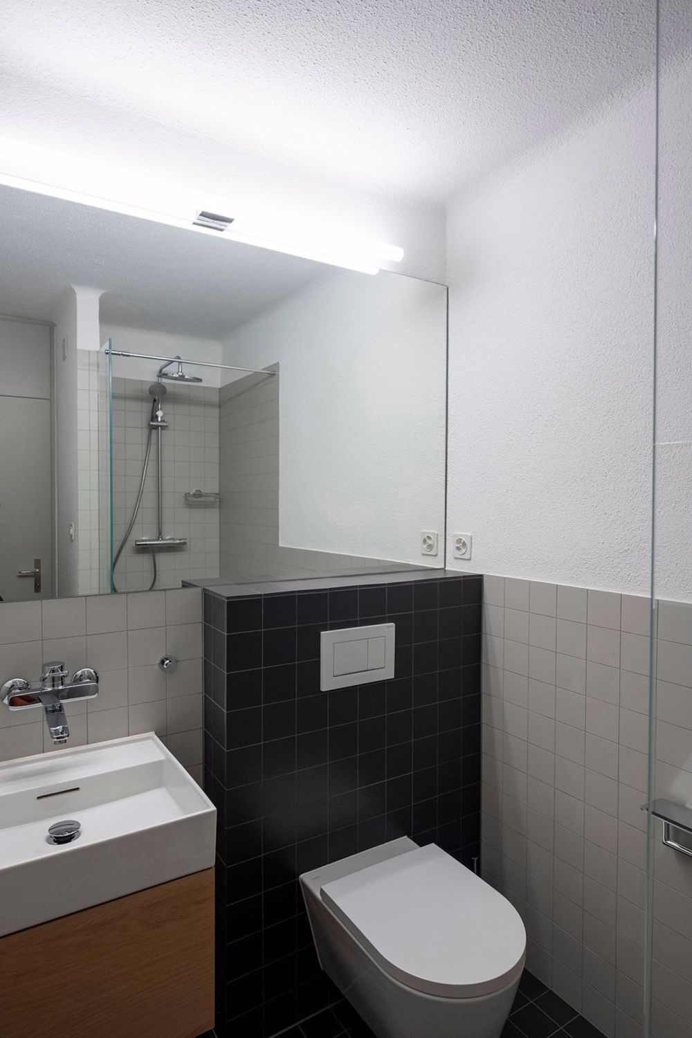 ERSTBEZUG nach Totalsanierung - lichtdurchflutete Wohnung mit spannendem Layout - Bild 7