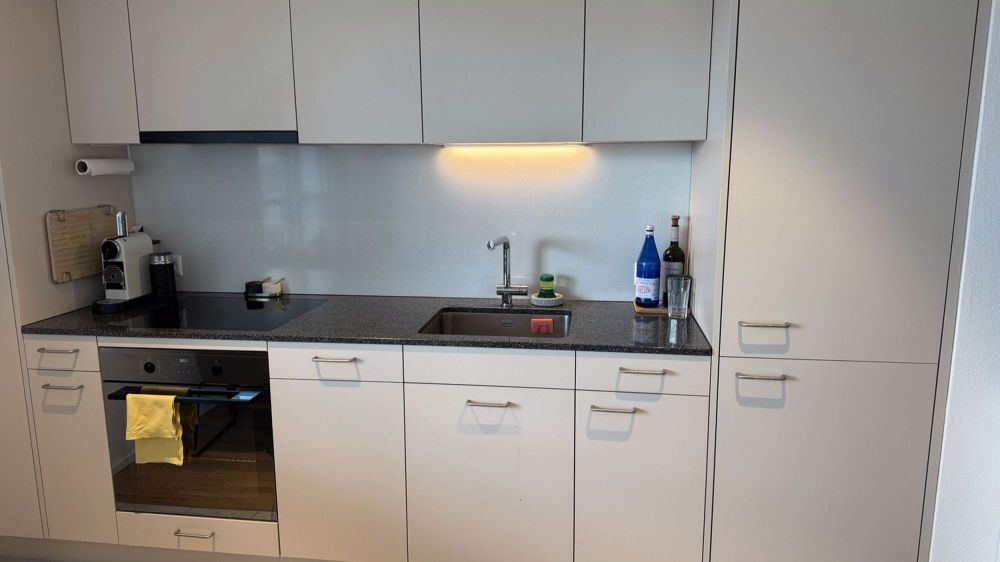 Charmante 2.5-Zimmer-Wohnung in Stettbach befristet & vollmöbliert - Bild 3