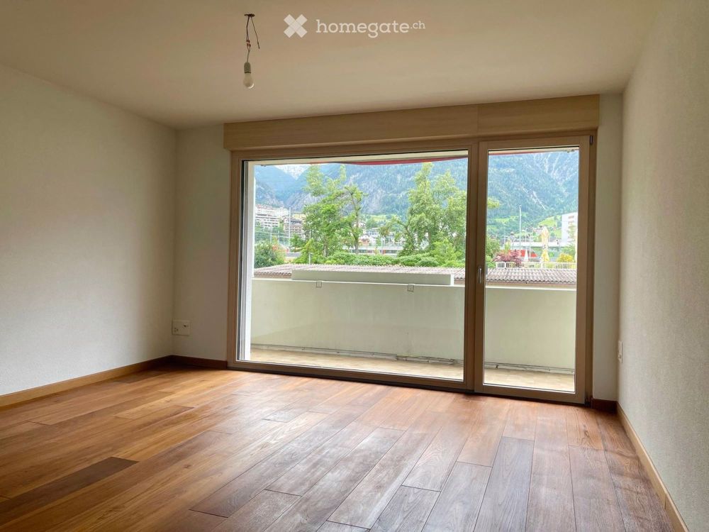 1.5-Zimmer-Wohnung mit Balkon, neu renoviert in Naters - Bild 2
