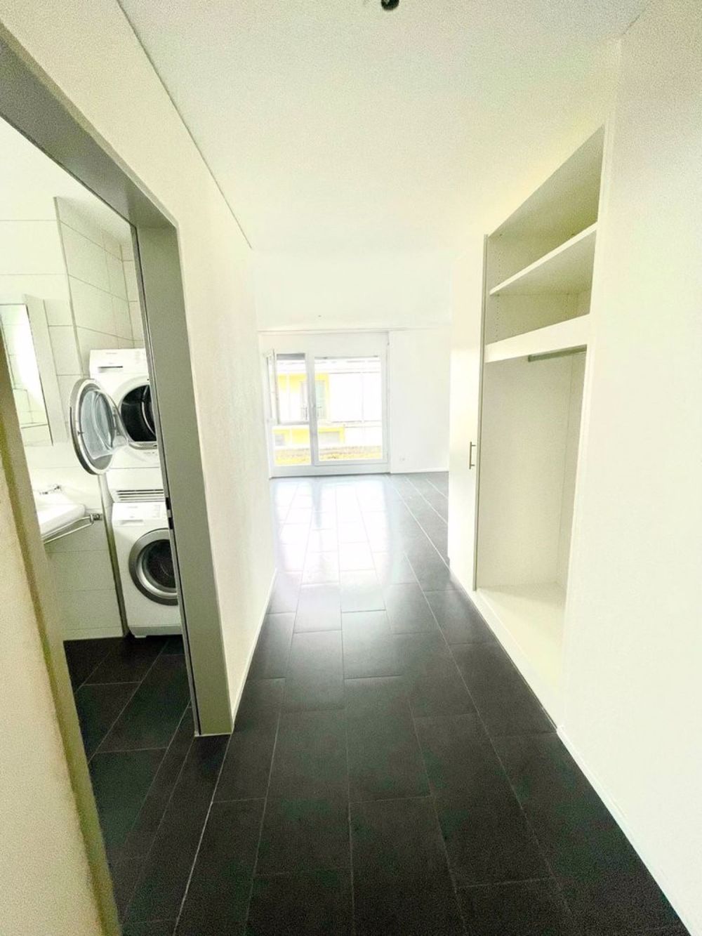 Ihre neue Wohnung mit dem gewissen extra! - Korridor.jpg