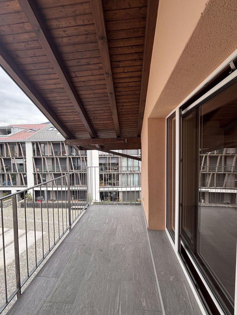Wohnen an zentraler Lage - Balkon/Terrasse/Sitzplatz