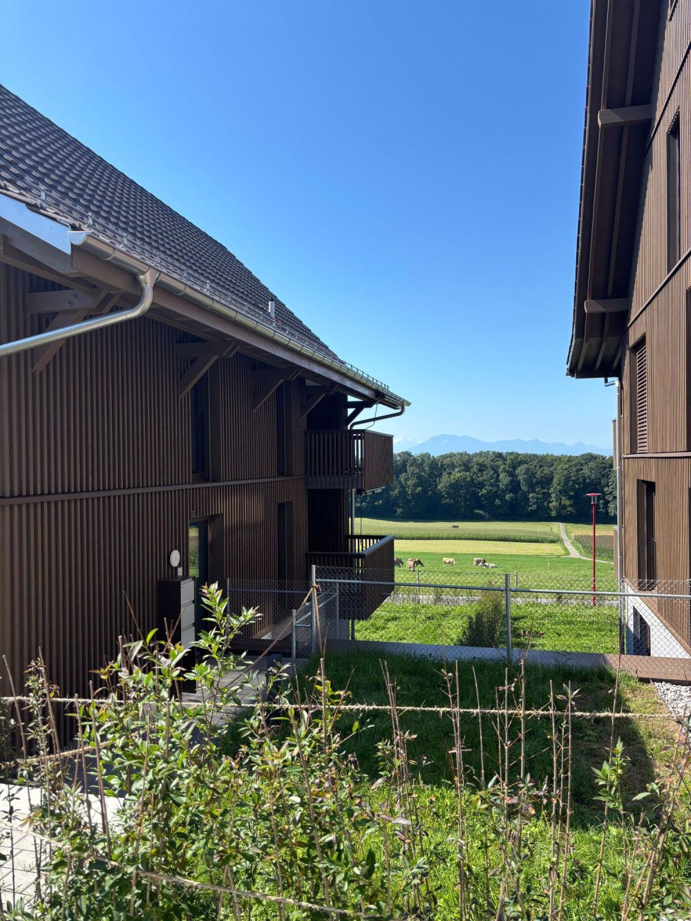 3.5-Zimmer-Garten-Wohnung mit atemberaubendem Ausblick und Zusatzraum - Bild 4
