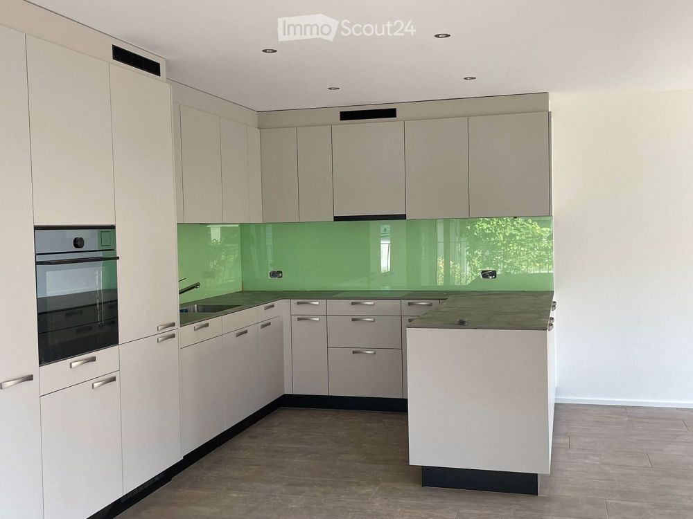 Moderne 2.5-Zimmer-Wohnung in Mörschwil mit Balkon und Garage - Bild 5