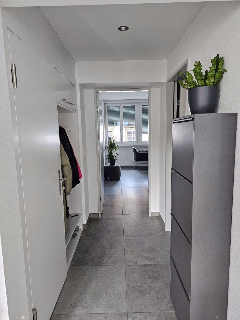 Moderne 2.5 Zimmer WHG im Herzen von Biel - Bild 6