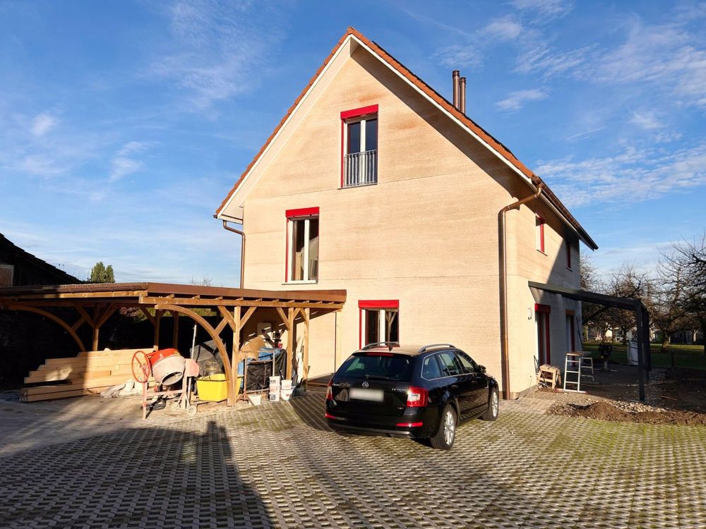 Exklusive 4.5-Zimmer-Maisonette mit Terrasse - Bild 1