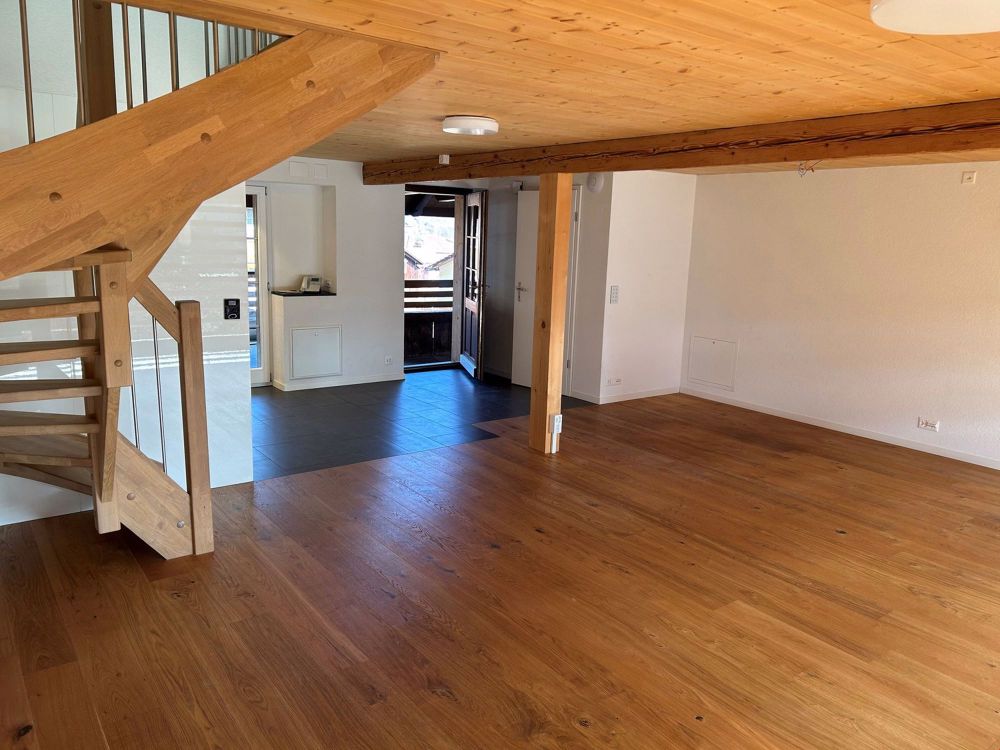 Wunderschöne neue 4,5 Zimmer Maisonette Wohnung - Bild 2