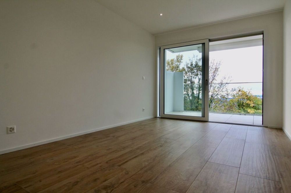 Zweizimmerwohnung, hell und neu, mit Aussicht und großer Terrasse - Bild 7