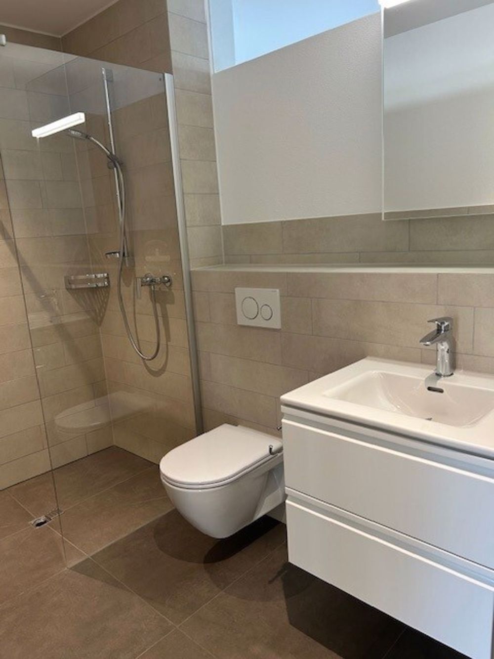 Naherholungsgebiet vor der Haustüre - Dusche_sep..jpg