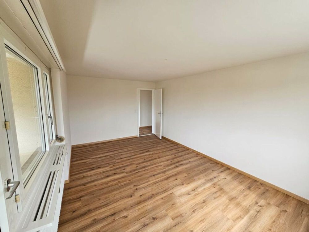 Neu renovierte 5.5 Zimmerwohnung - Bild 8