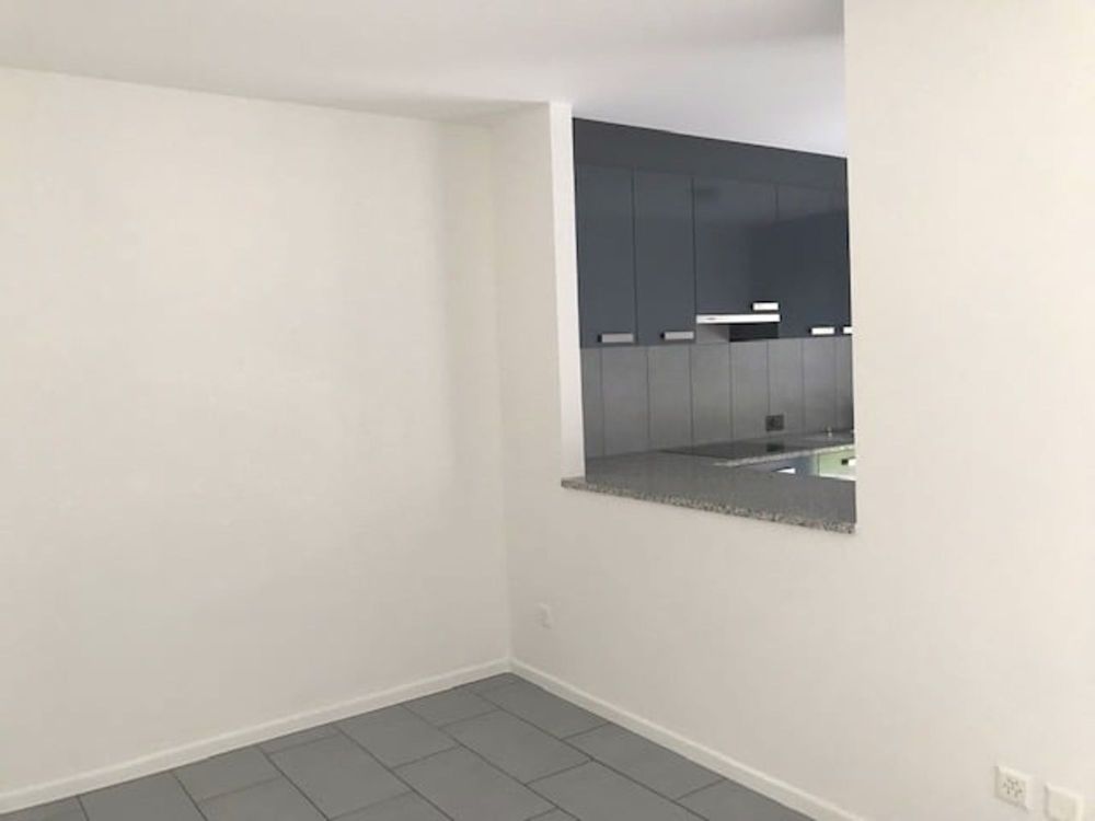 Duplex-Wohnung 5 1/2 mit eigenem Garten - cucina aperta sul soggiorno