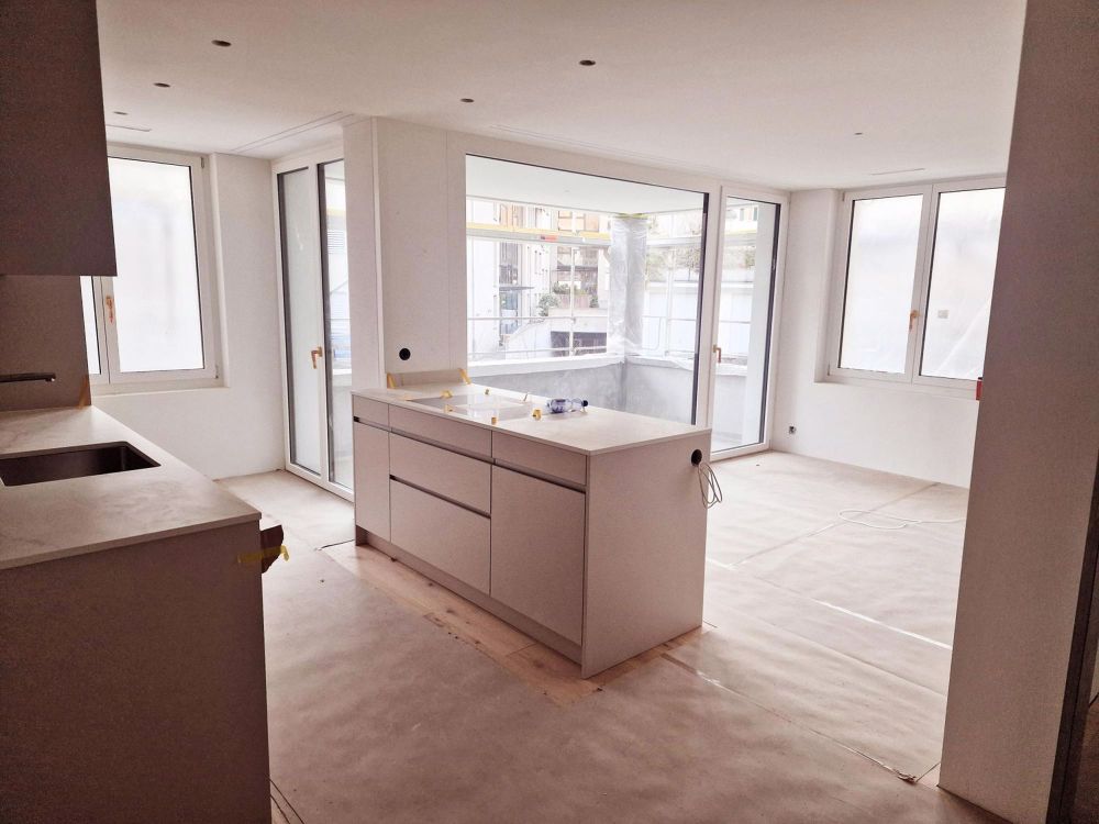 Moderne 3.5-Zimmer-Wohnung mit Balkon - Erstbezug - Bild 3