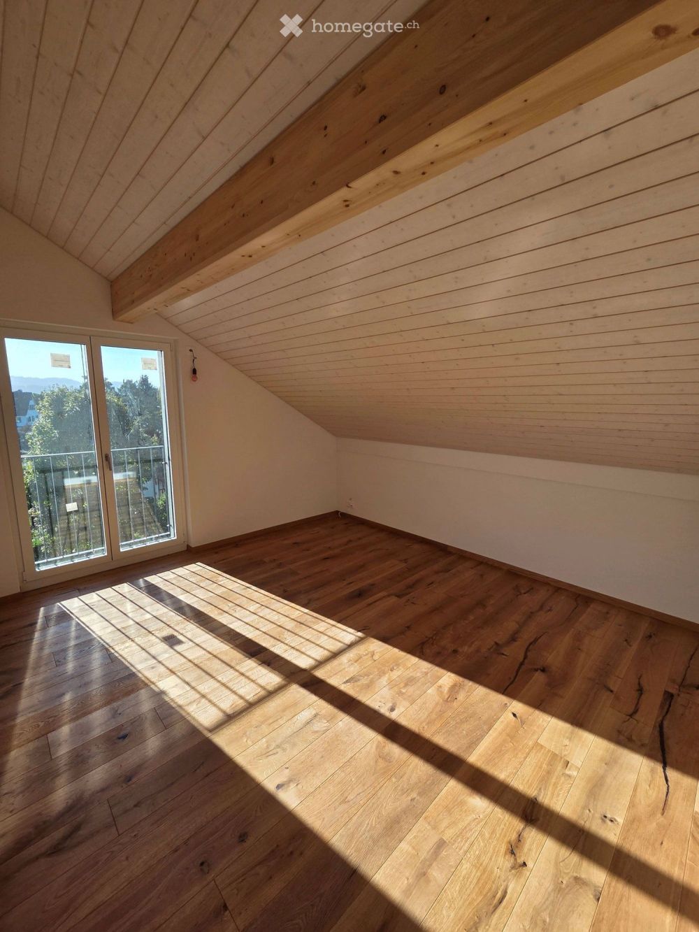 Dachwohnung mit wunderbarer Fernsicht - Bild 9