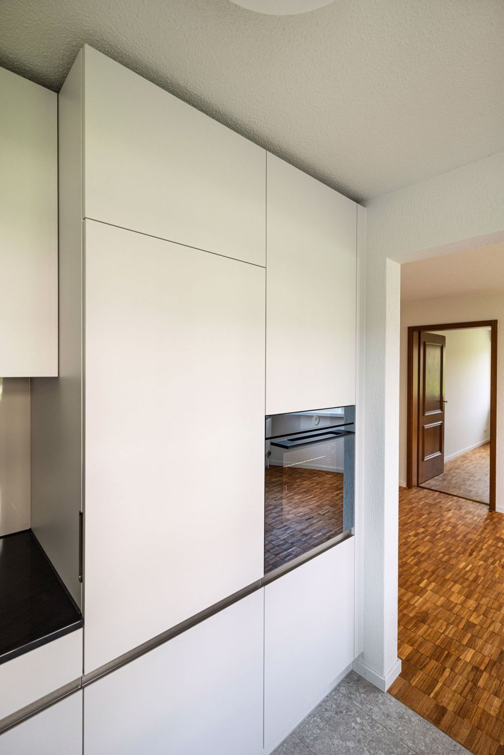 Erstvermietung nach Komplettsanierung: 4.5-Zimmer-Wohnung mit Sitzplatz in Wagen - Bild 4