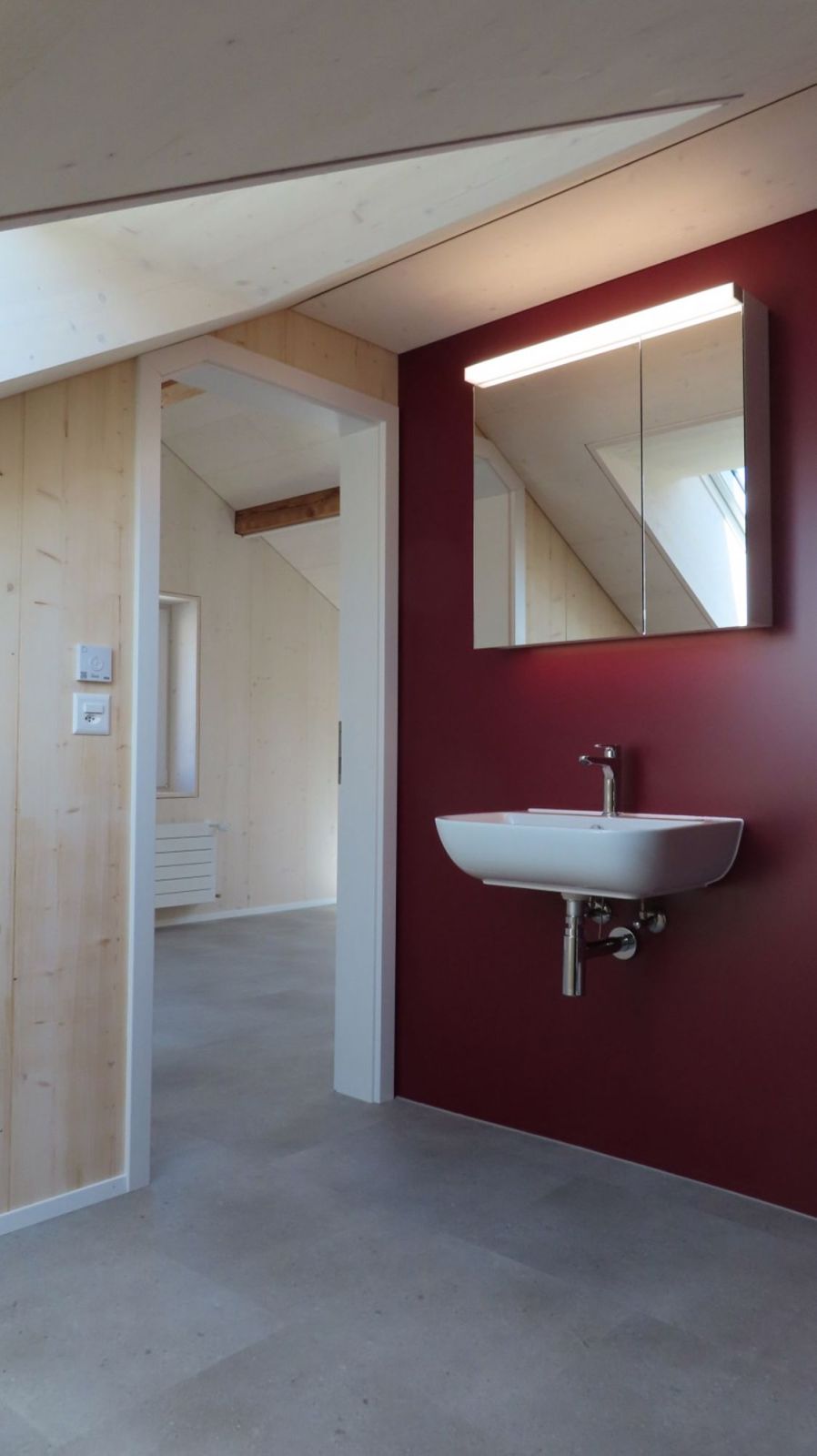 Erstbezug nach Neubau: Einmalige Loft-Dachwohnung 72 m2 (1 Hauptraum) - Bild 12