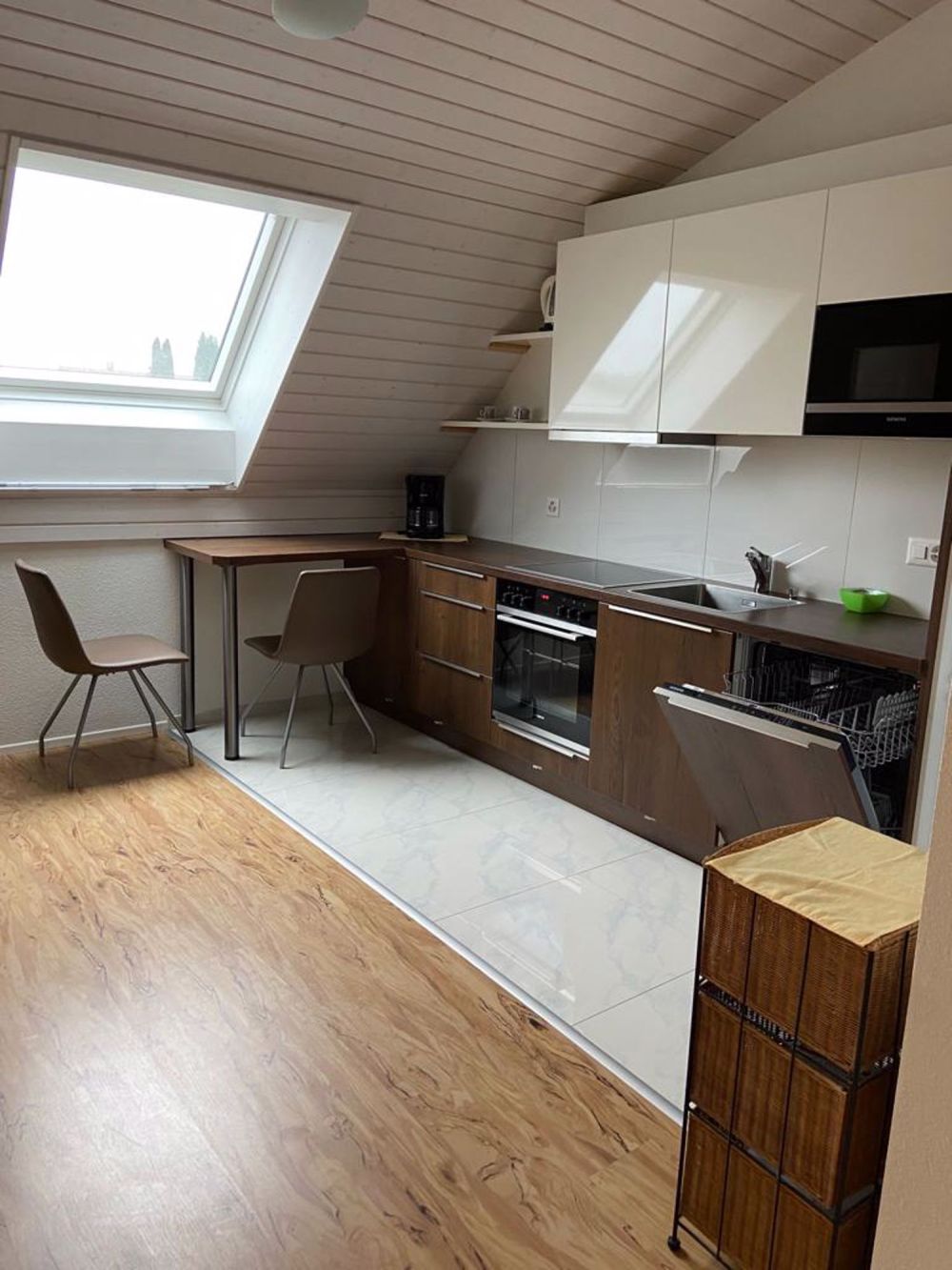 Moderne, Grosse 2 Zi-Wohnung - Bild 3