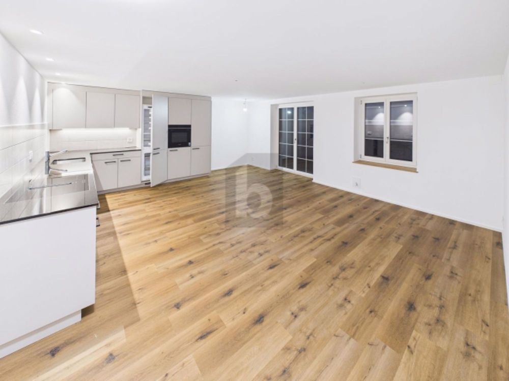 ERSTBEZUG NACH TOTALRENOVATION MIT AUSSICHT - Bild 3