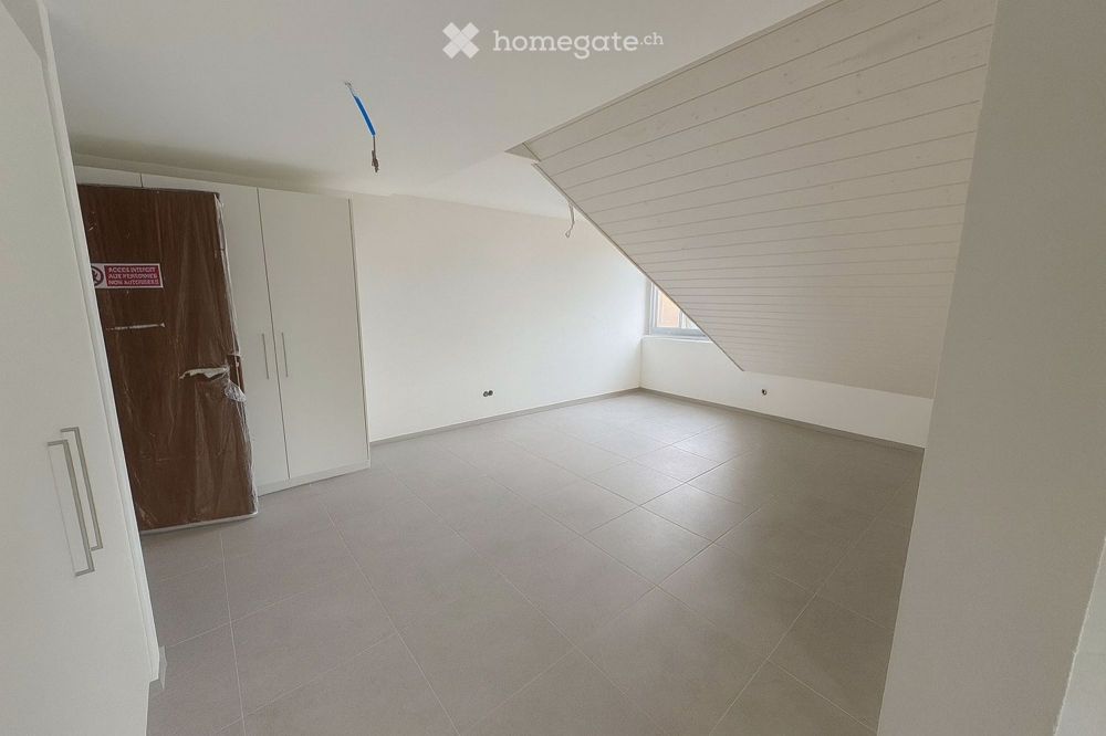 Prächtige 3.5-Zimmer-Wohnung renoviert in Saint-Sulpice - Bild 2