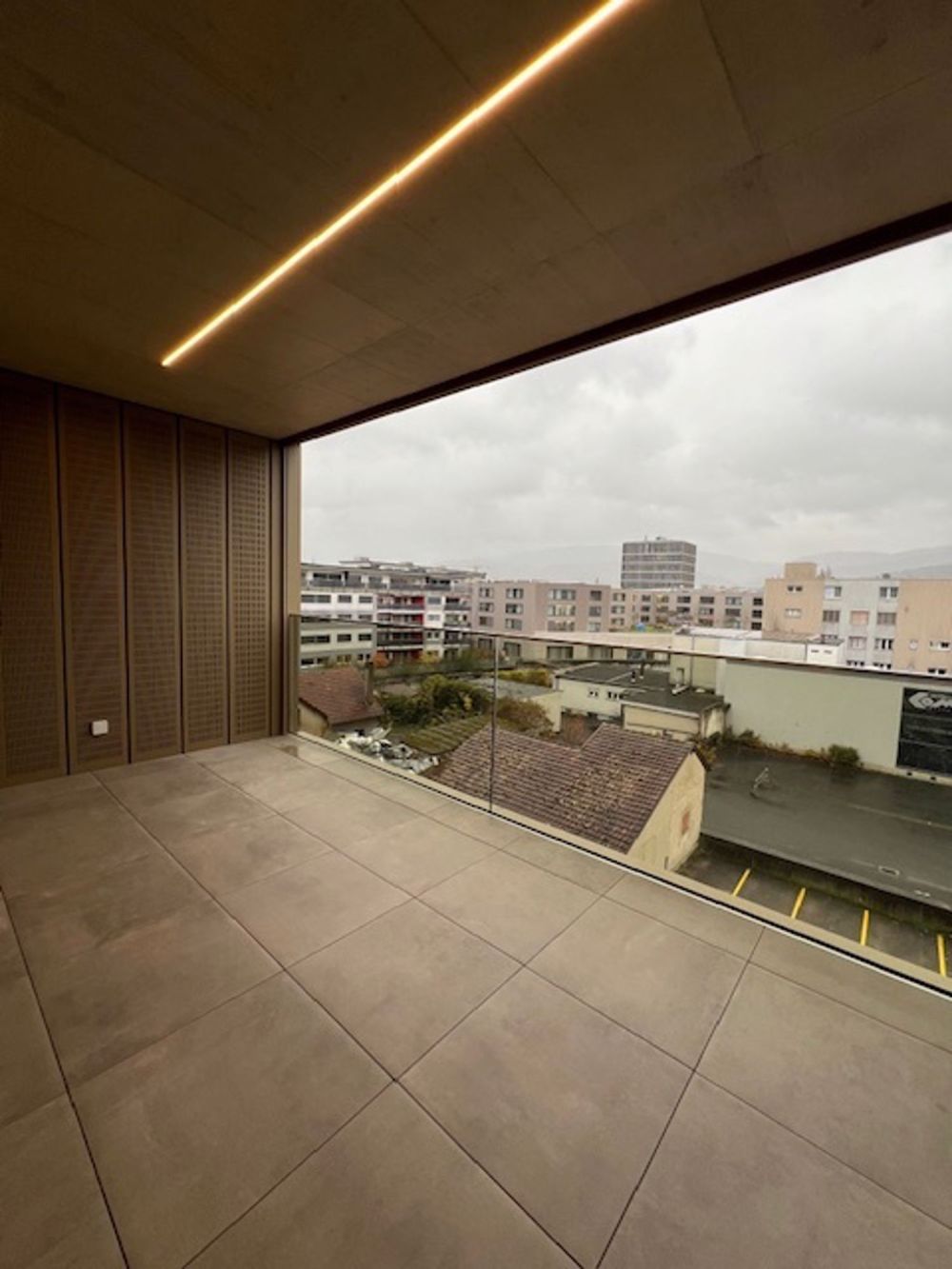 A louer Magnifique Appartement de 3.5 picès. en PPE au 3em étage. - Bild 11