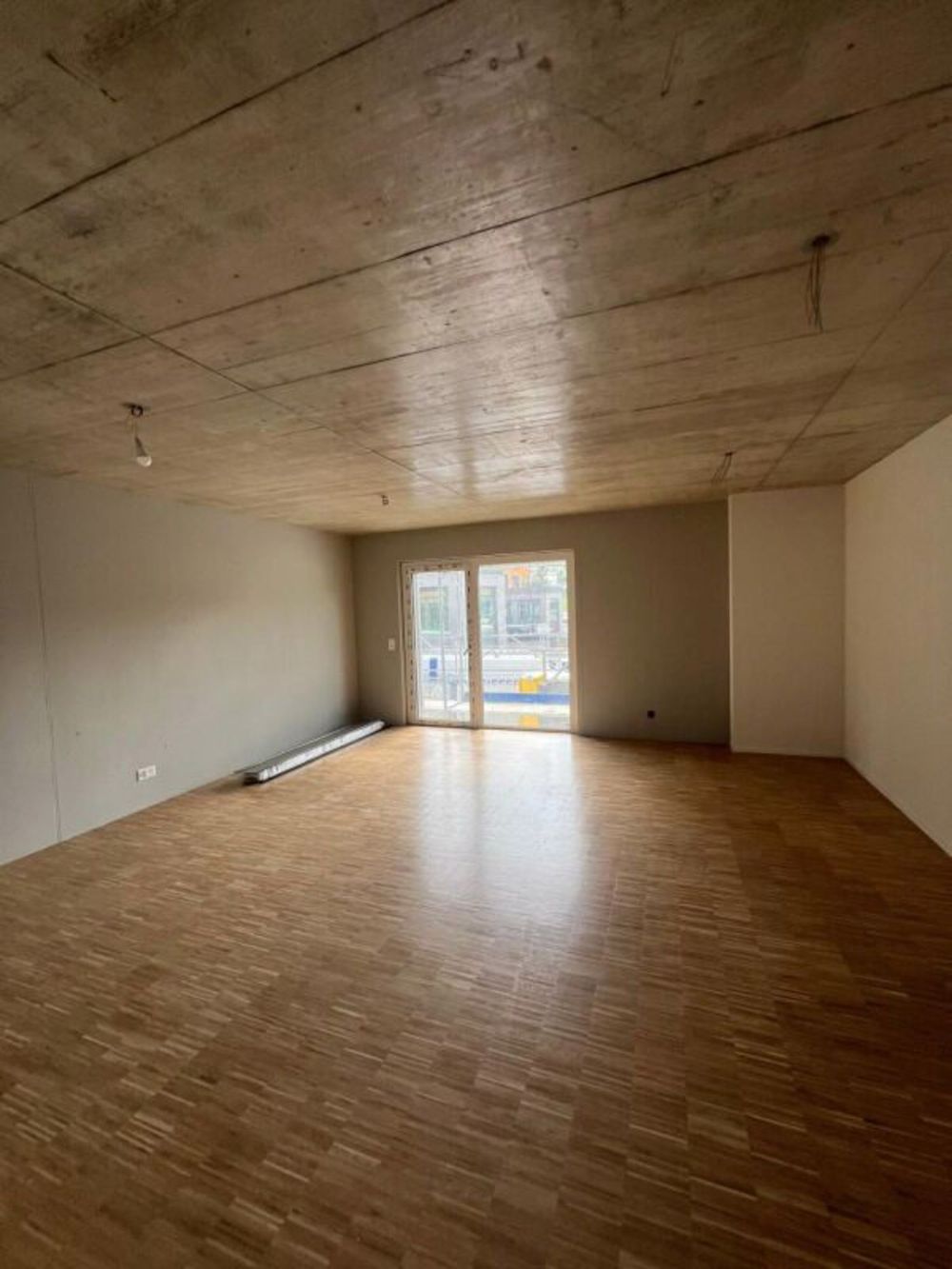 Neue Luxus-WG - Möblierte Zimmer mit Balkon, 2 Schritte vom Bahnhof entfernt! - Bild 13