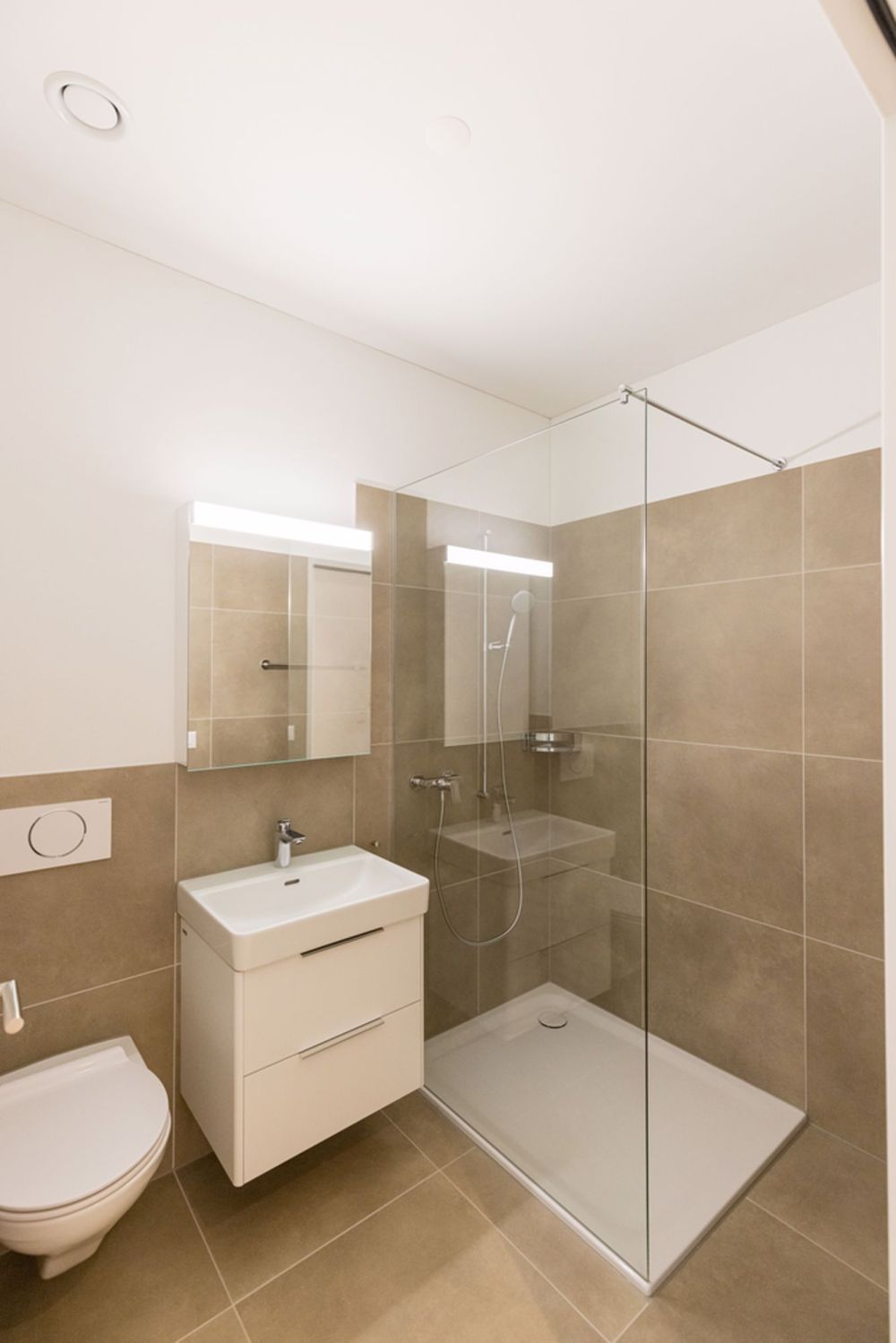 Kappelerhof Baden - grosszügig und neuwertig Wohnen - Badezimmer