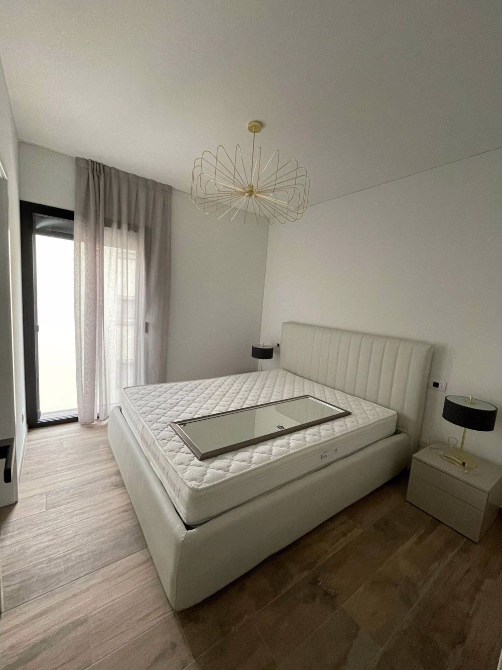 Vivi il nuovo! Elegante Appartamento nel Cuore di Lugano - Bild 7