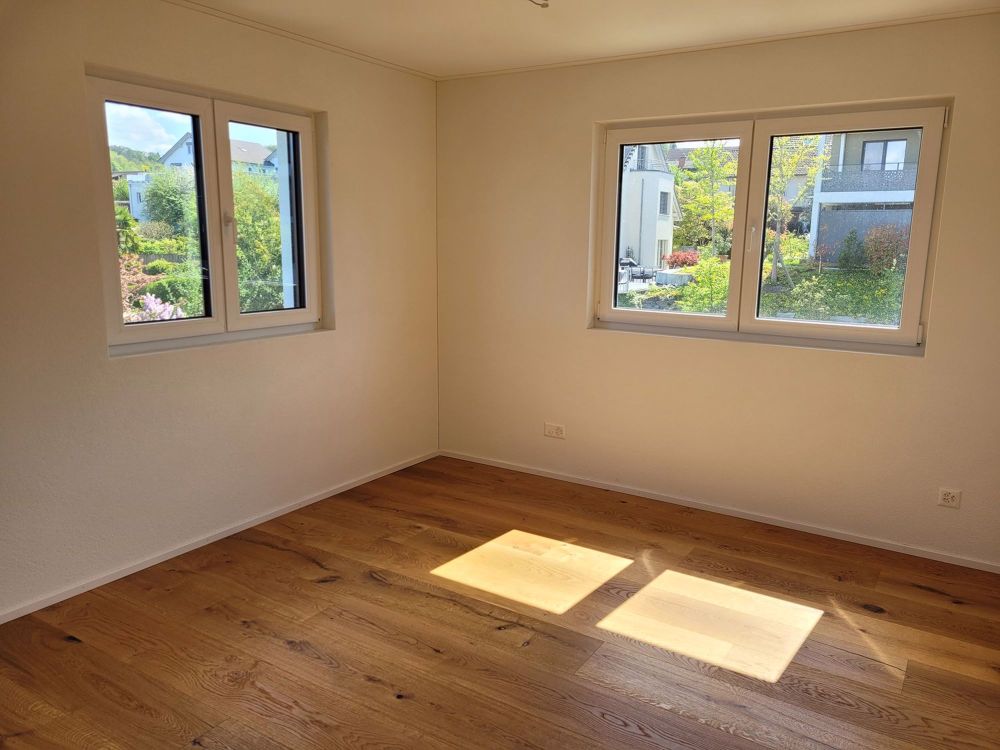 5,5 Zi.-Traumwohnung auf zwei Ebenen mit herrlichem Blick über Tägerwilen mit grosser Dachterrasse - Bild 8