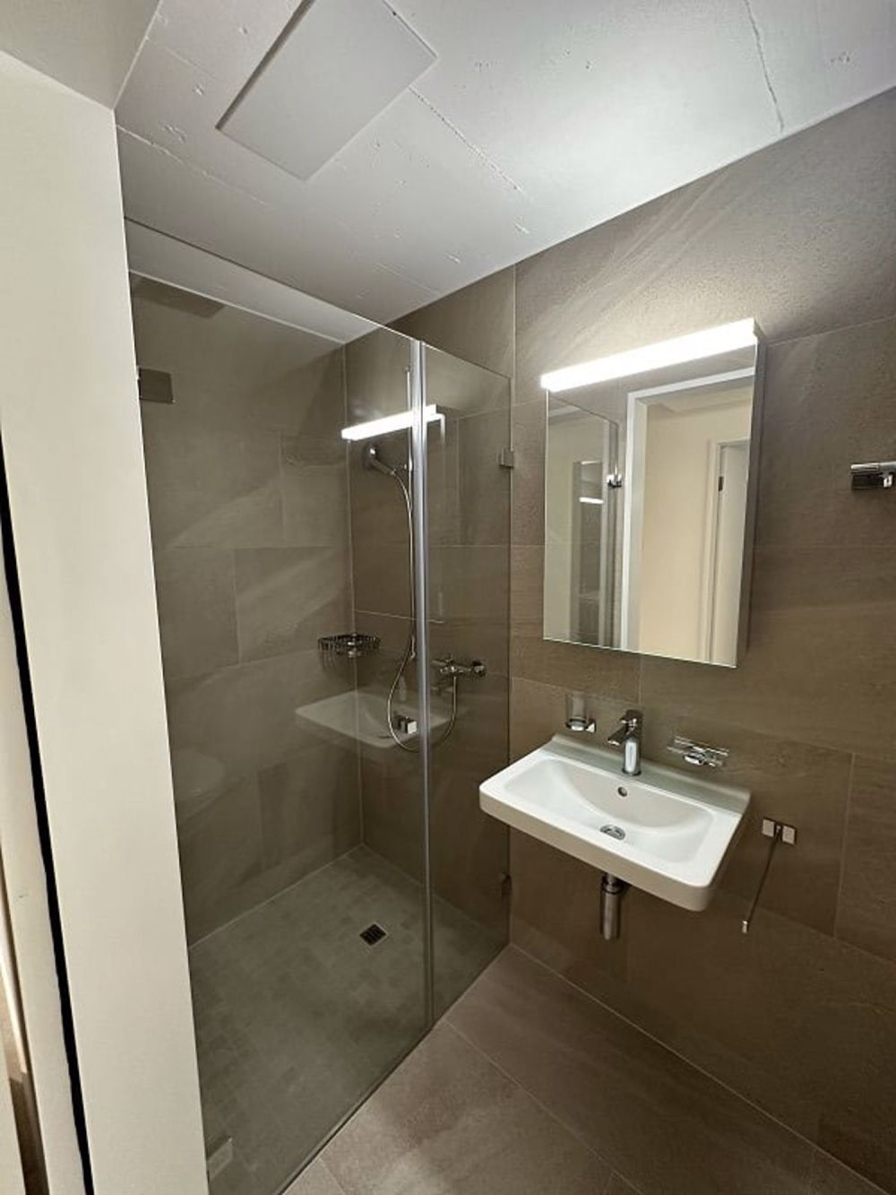 grosszügige Dachwohnung, "Zentrum Tobel" - Bild 7