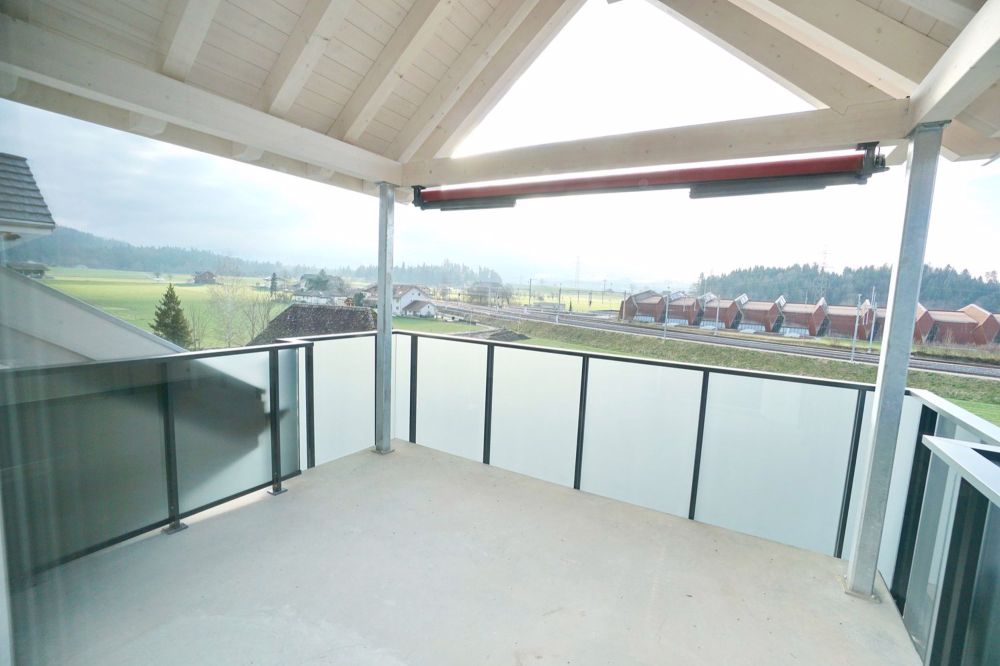 Grosszügige 5.5-Zimmer-Wohnung in Brenzikofen mit Balkon - Bild 11