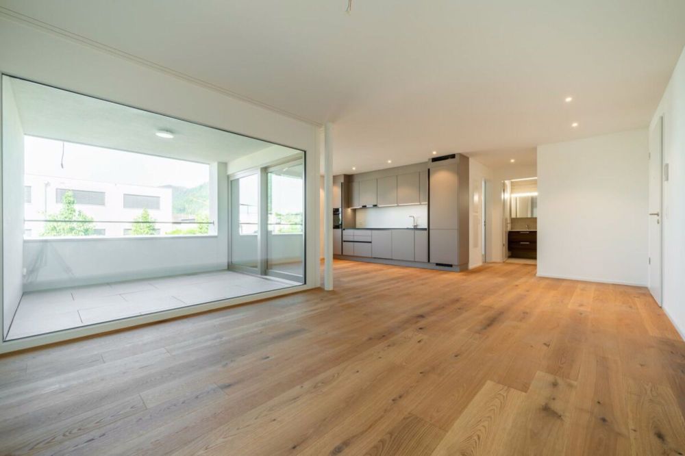 Luxuriöse 2½-Zimmerwohnung an bester Lage in Egerkingen - Bild 2