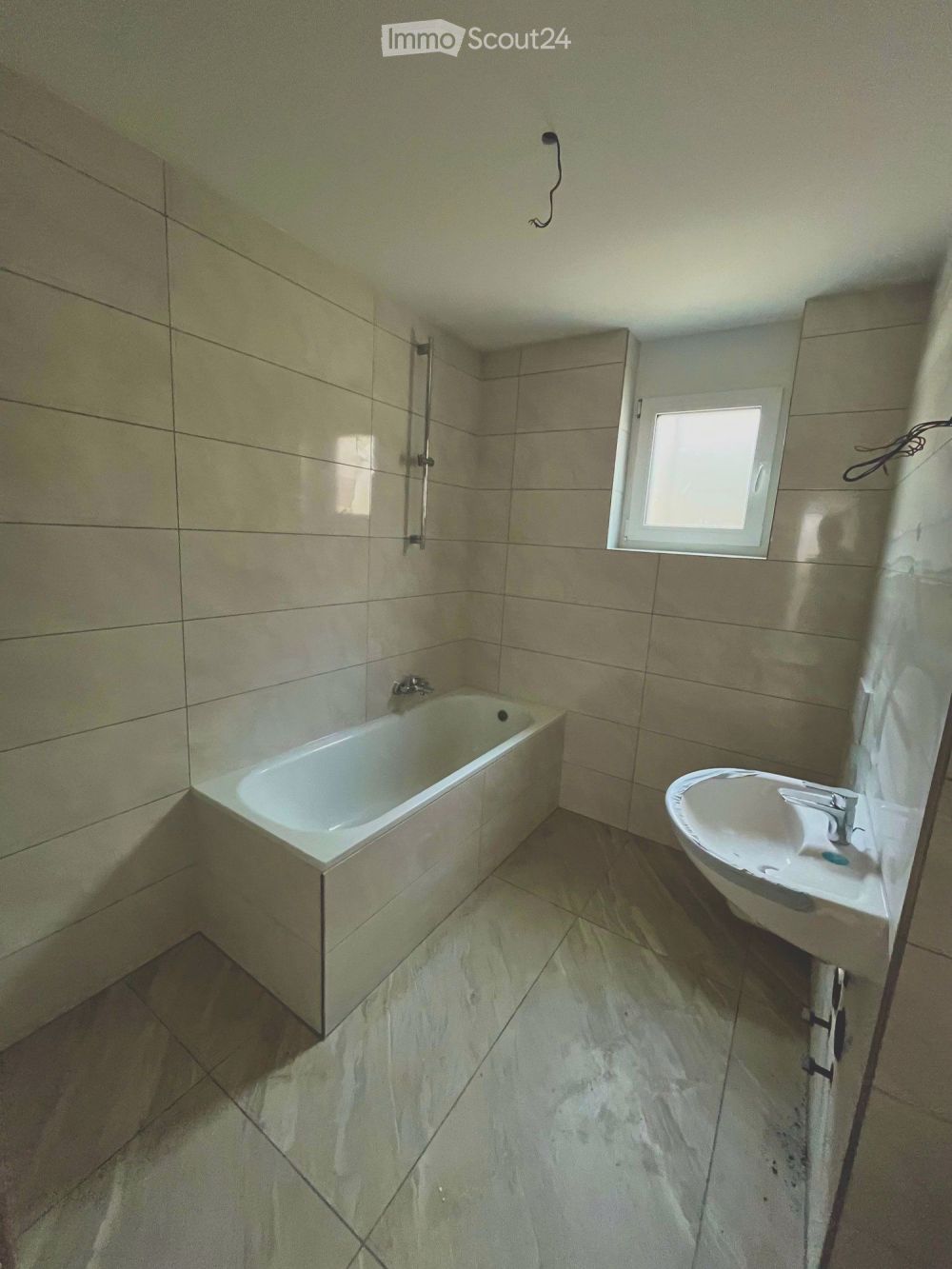 Neubau: Moderne 4.5-Zimmer-Wintergarten-Wohnung auf eigenem Stock - Bild 2