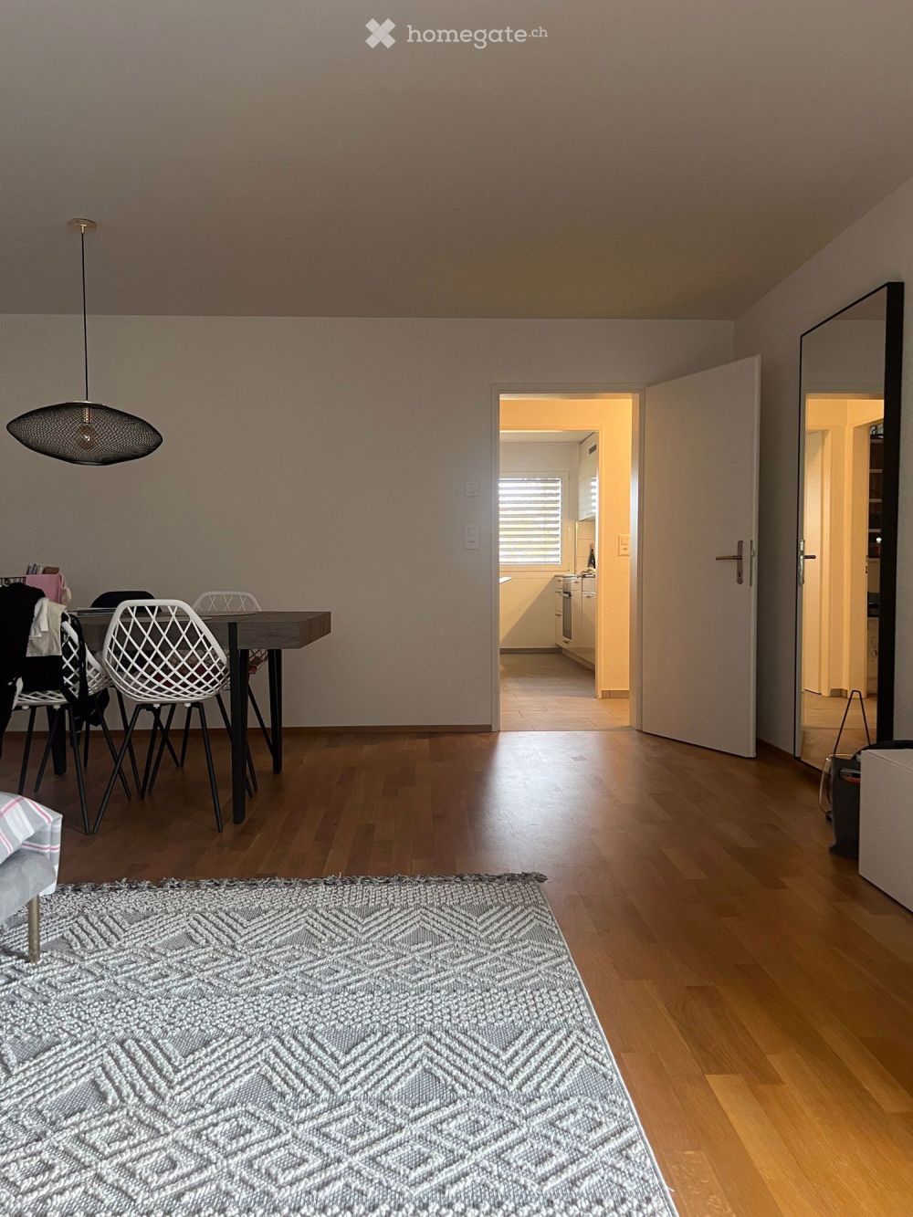 Moderne 3.5-Zimmer-Wohnung mit Aussicht in Zollikerberg - Bild 2