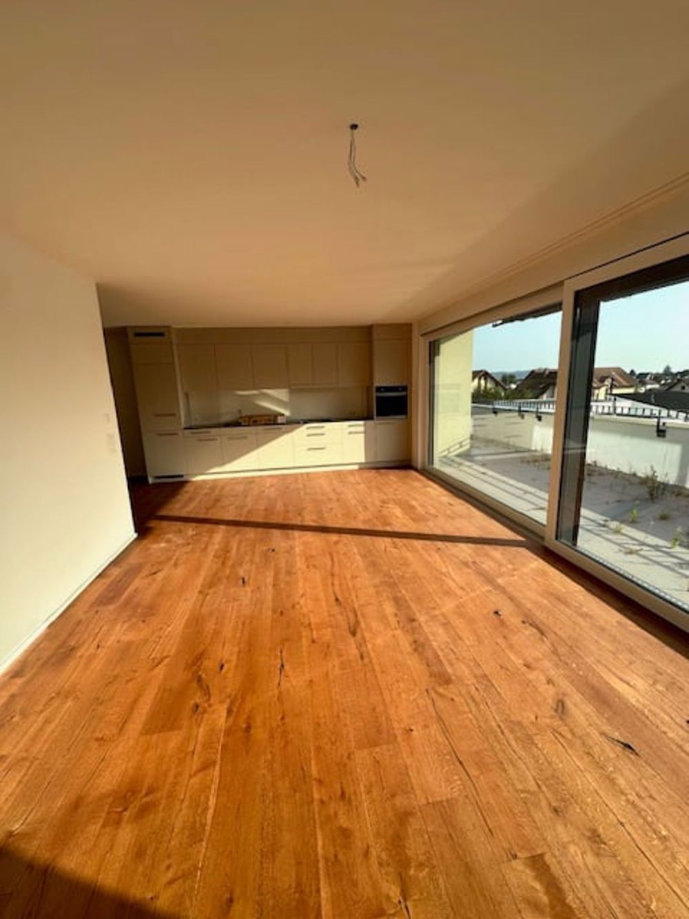 !!Erstbezug!! Moderne 3.5-Zimmer-Attikawohnung in Lengnau - Bild 2