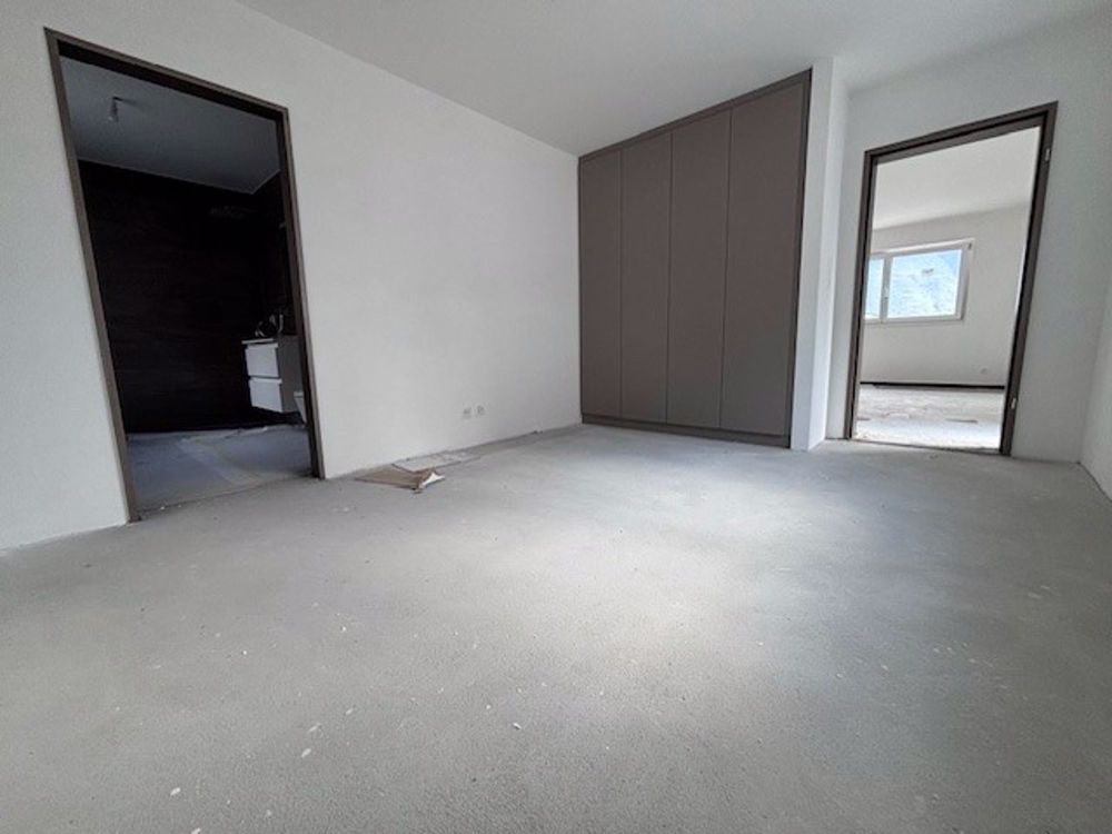 Neue 4.5-Zimmer-Wohnung im 2. Stock - Bild 13