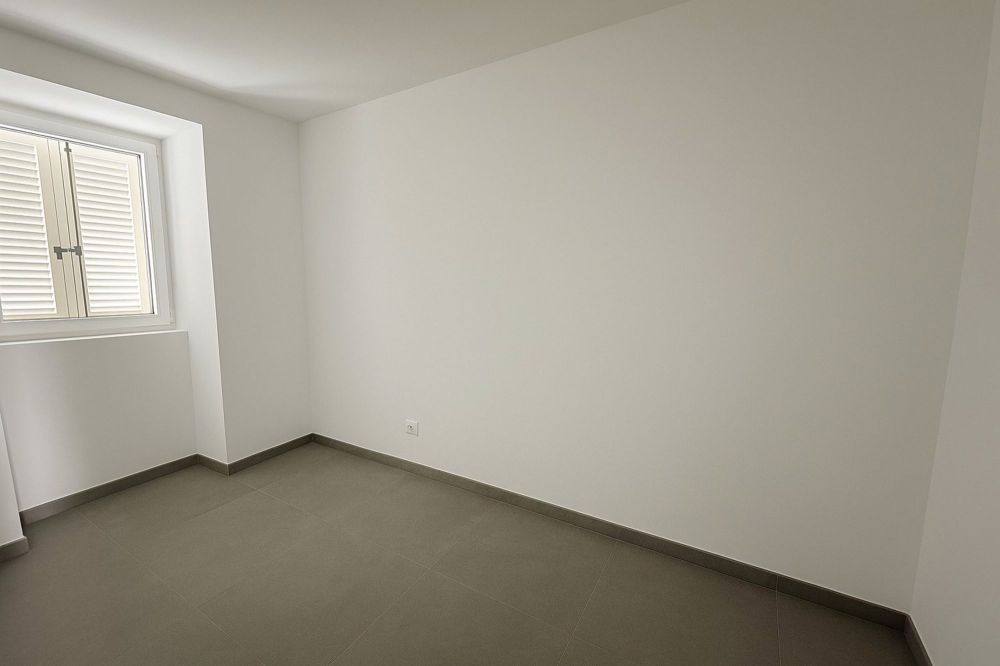 Taverne mit 3.5 hellen und ruhigen Räumen im Herzen des Ortes - Bild 4