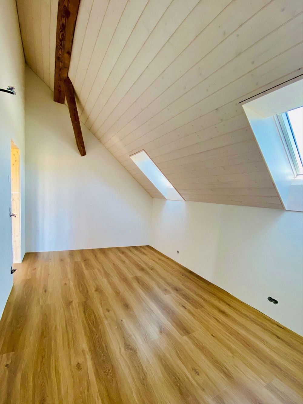 Wunderschöne 3.5-Zimmer-Dachwohnung mit Fernsicht - Erstbezug per 1. November 2025 - Bild 10