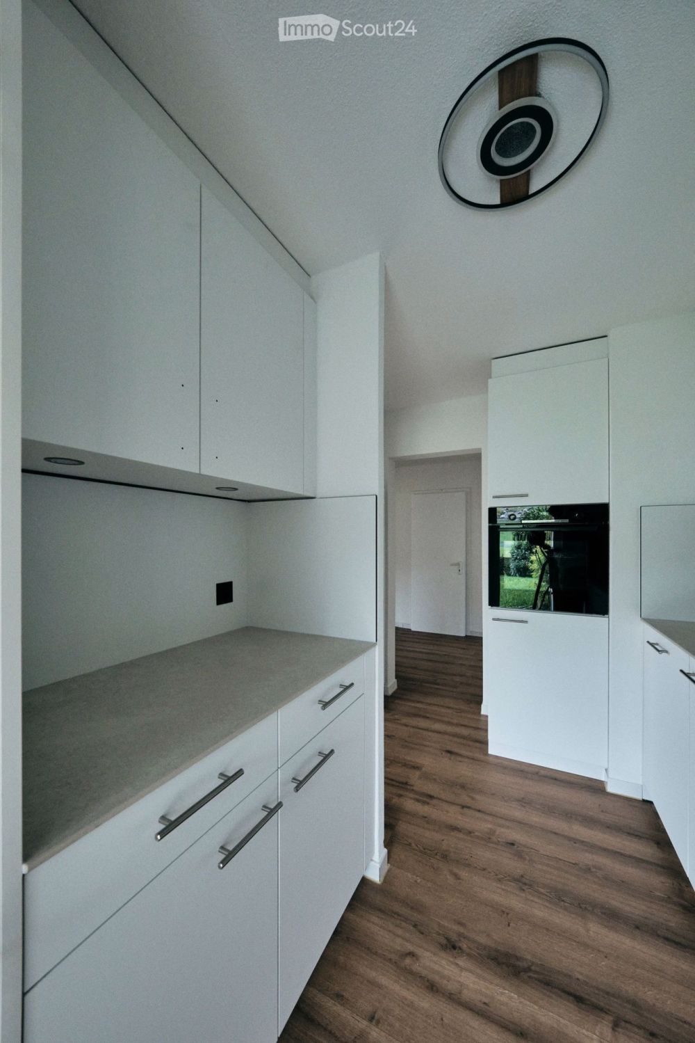 Neu renovierte helle 4.5-Zimmer-Wohnung mit Weitblick - Bild 8