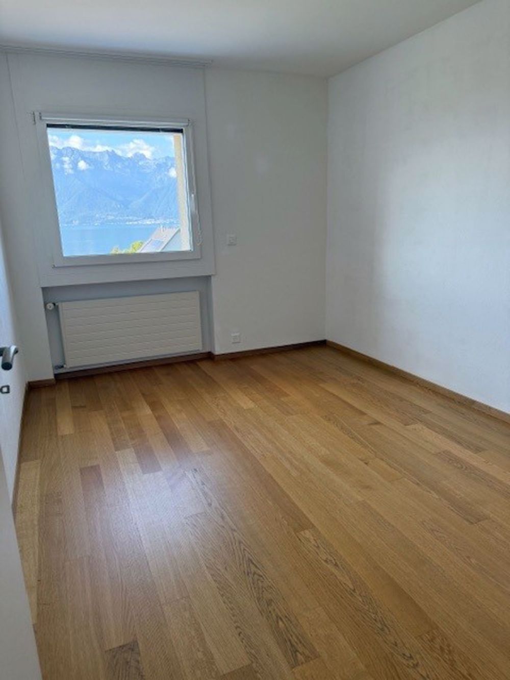 Geräumige 5.5-Zimmer-Wohnung mit atemberaubendem Seeblick in Corseaux - Bild 5