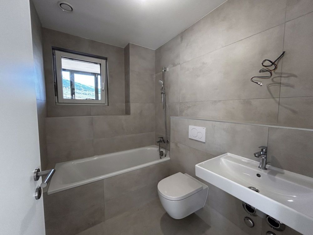 Dachgeschosswohnung mit 4.5 Zimmern in einem dynamischen Ökovieertel - Salle de bain