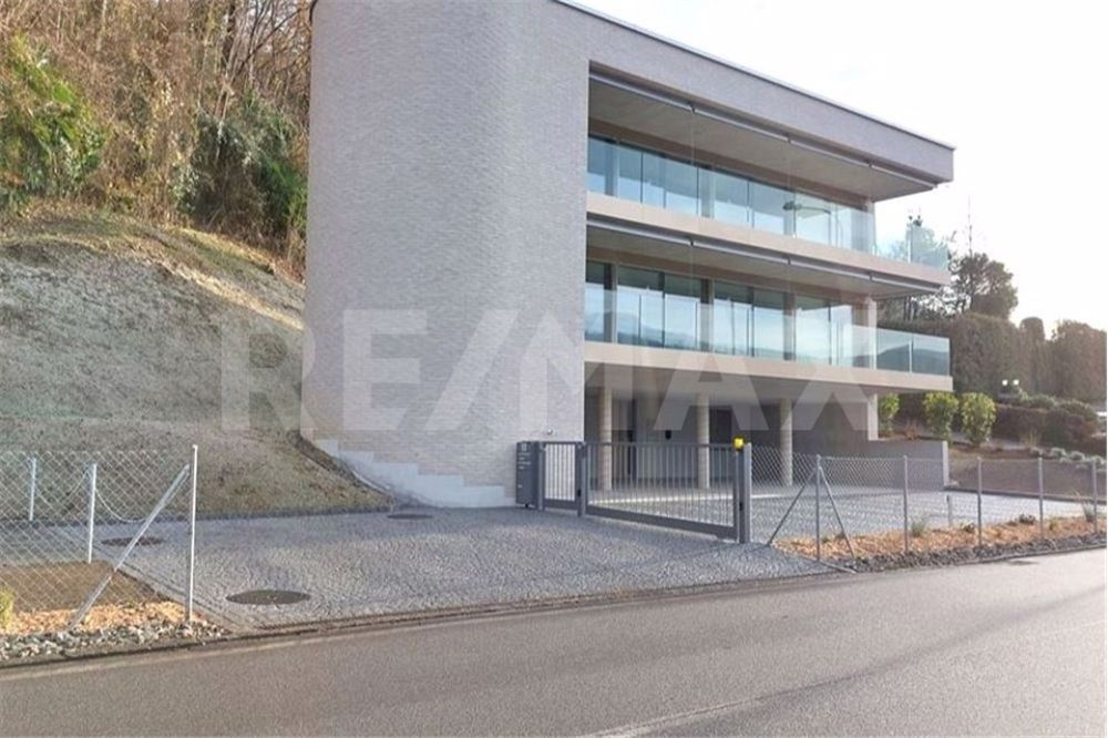 Appartamento con ampia terrazza vista lago - Bild 2